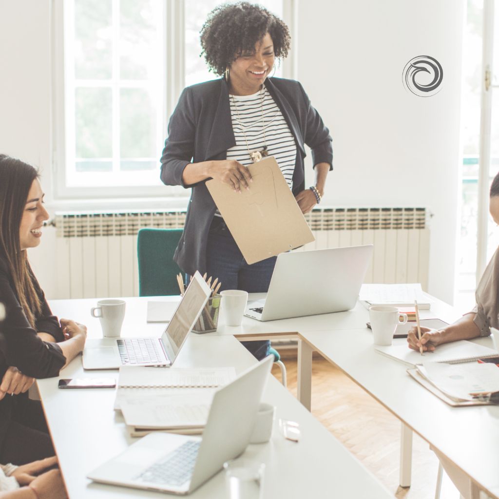 subvenciones para empresas al aumentar los cargos laborales de las mujeres